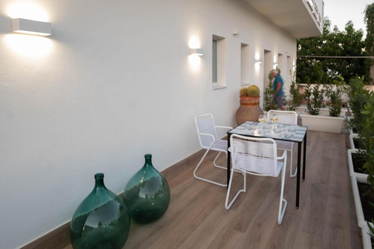 La Sirena Rooms Giardini-Naxos Exterior foto