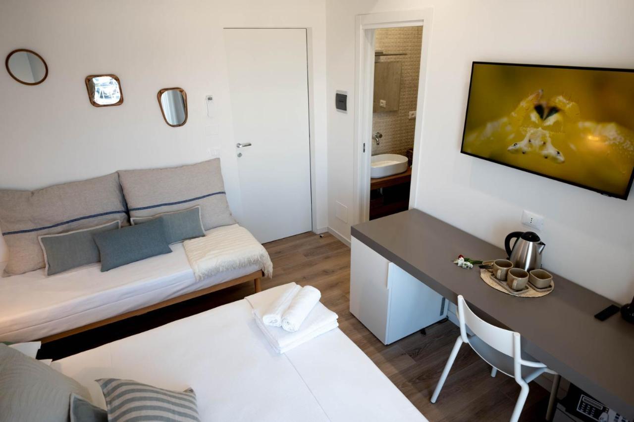 La Sirena Rooms Giardini-Naxos Exterior foto